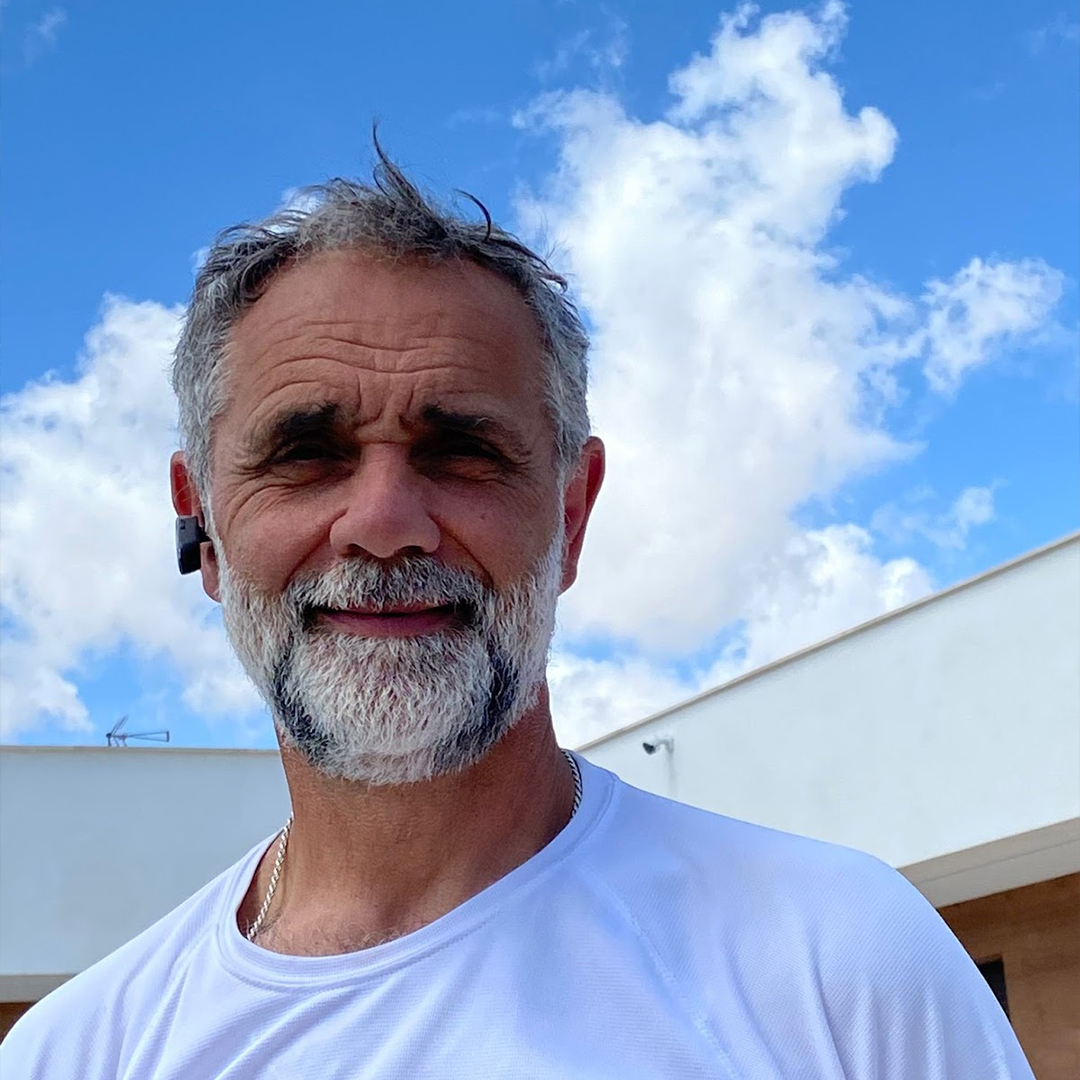 Sobre nosotros founder.jpg